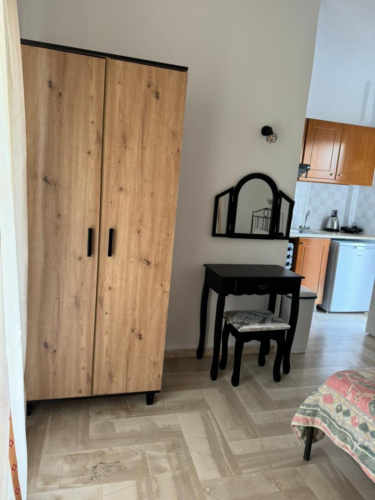 טרולוס Yiannis Studios מראה חיצוני תמונה